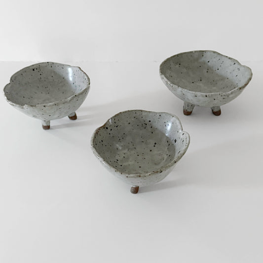 HANDMADE FOOTED CERAMIC BOWLS